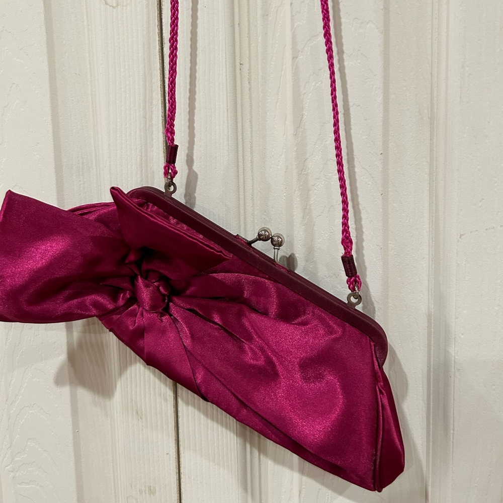 Cute clutch